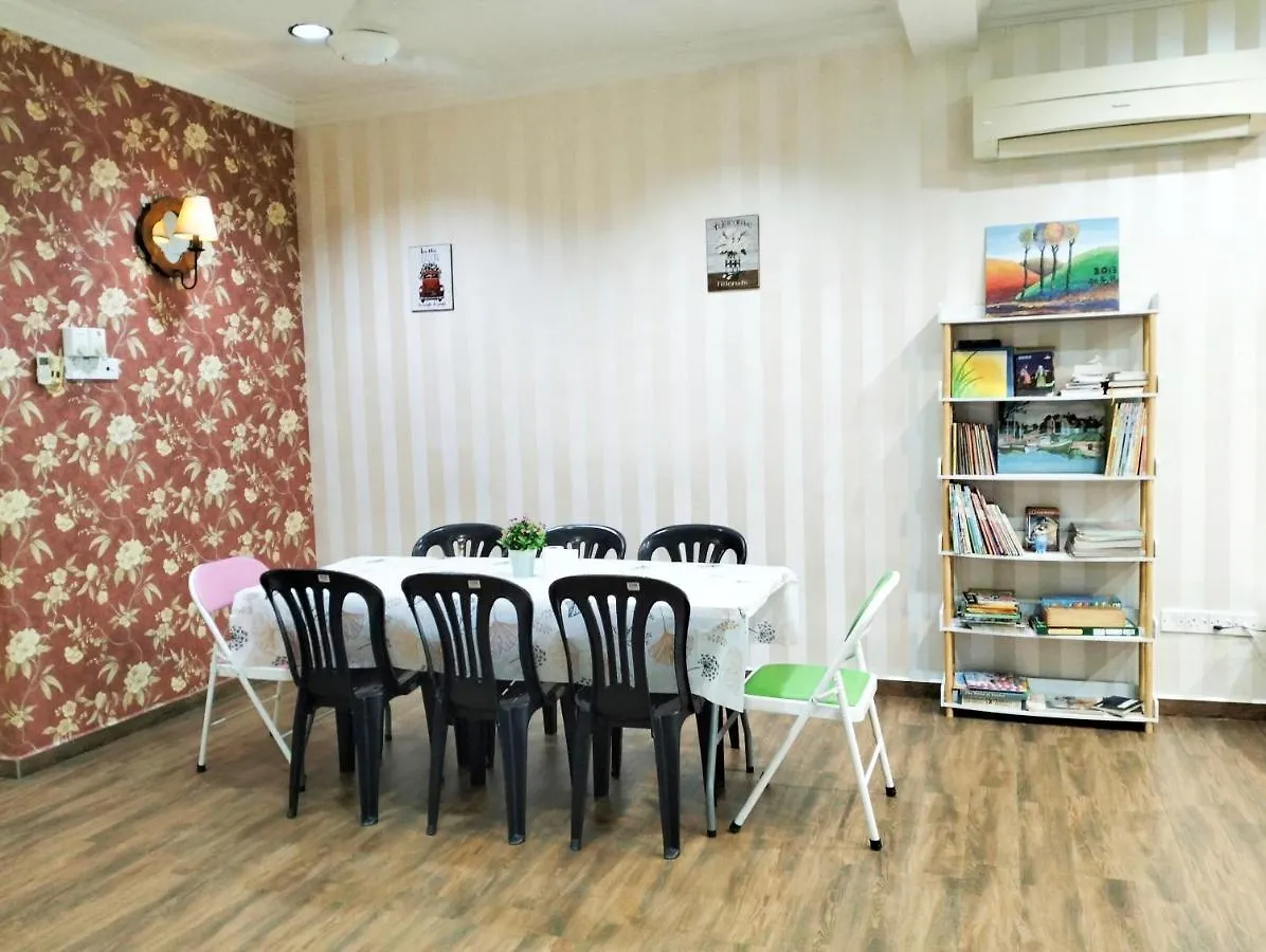 Jb Austin Perdana Homestay@Simple Comfy For 11Pax Johor Bahru Malaysia